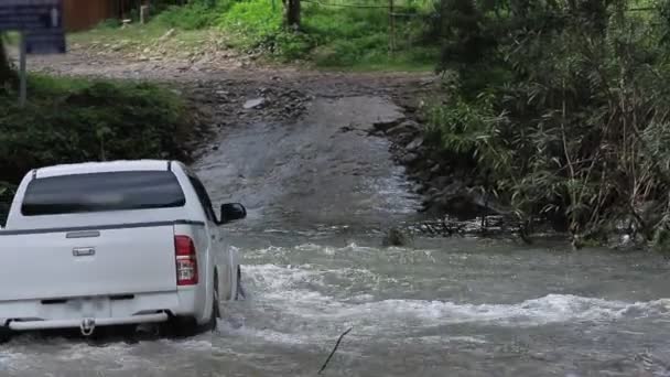 Light Truck Crossing Flowing Stream Thailand — Stock Video