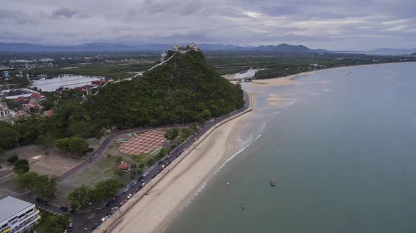 Khao Takieb Tapınağı Deniz Kıyısında Prachuap Khiri Khan Liman Tayland — Stok fotoğraf