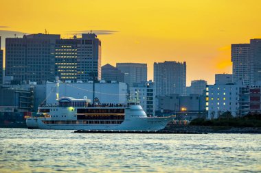 Tokyo Japonya - september12, 2015: vingt ct BM reataurant gemi odaiba Harbor bir tokyo Limanı Japonya'nın en popüler seyahat hedef yelken