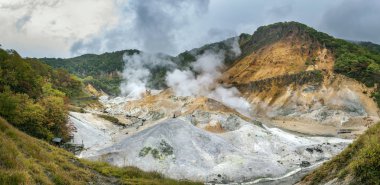 geniş açılı görünüş jigokudani kaplıca Valley Hokkaido'da sapporo biri en popüler doğal seyahat hedef 