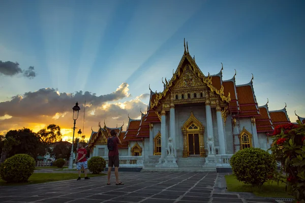 Bangkok Tayland October27 2018 Bir Fotoğraf Önünde Wat Benchamabophit Mermer — Stok fotoğraf