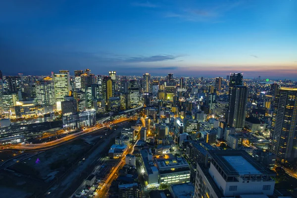 Vista Ángulo Alto Osaka Rascacielos Urbanos Hermoso Cielo Crepuscular — Foto de Stock