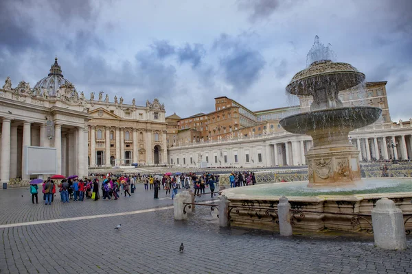 Peter Vaticano Roma Itália Novembro Turista Tirar Uma Foto Frente — Fotografia de Stock