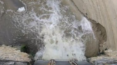 atık su drenaj deniz plaj 