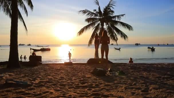 Koh Tao Thailand March6 2018 Turista Tomando Una Foto Playa — Vídeos de Stock