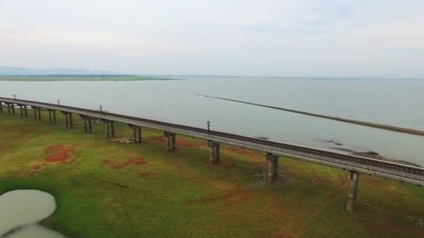 Vue Aérienne Pont Ferroviaire Barrage Pasak Reservior Lopburi Thailand — Video