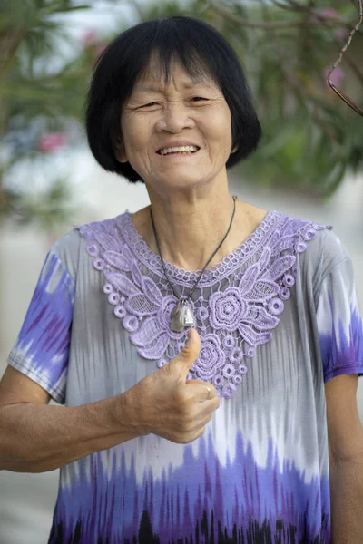 Face of asian senior woman laughing with happiness emotion — Stock Photo, Image