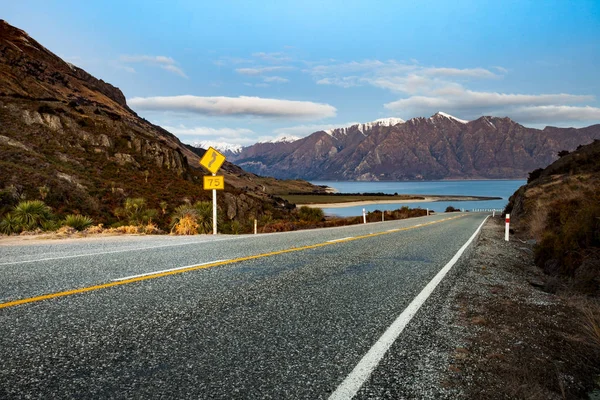 Beau paysage du lac hawea sud de la Nouvelle-Zélande — Photo