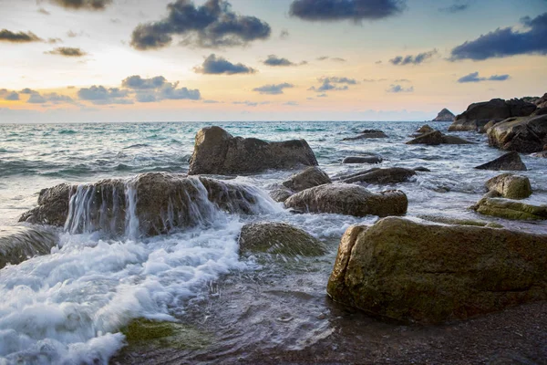 Zee scape van koh tao eiland populairste bestemming reizen ik — Stockfoto