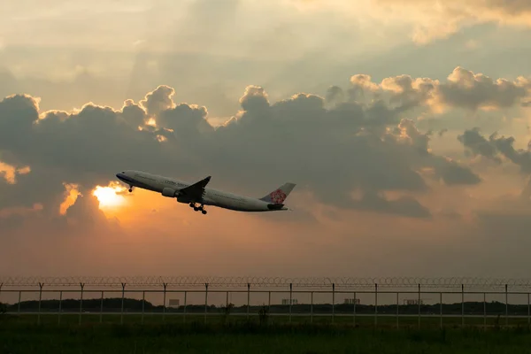 Bangkok Thailand September29 2018 China Airline Plane Departure Suvarnabhumi Airport — 스톡 사진