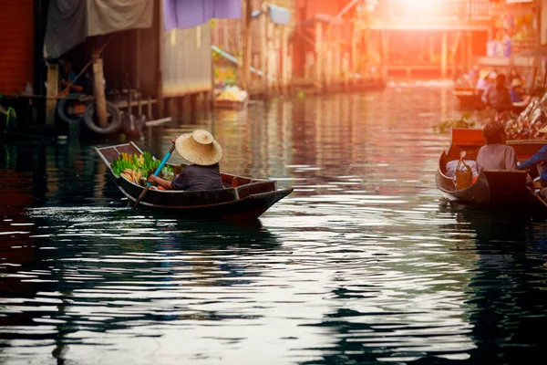 Thai Fruit Seller Sailing Wooden Boat Thailand Tradition Floating Market — Stock Photo, Image