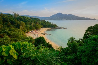 Phuket View Point Leam, yataydan şarkı Beach Phuket Eyaleti, Tayland yer.