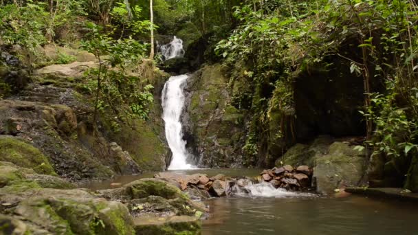 Prachtige Natuur Van Ton Sai Waterval Bij Phuket Provincie Thailand — Stockvideo