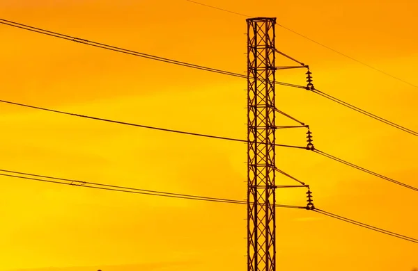 Landschaft Blick Auf Strommasten Der Stadt Silhouette Gegen Bei Sonnenuntergang — Stockfoto