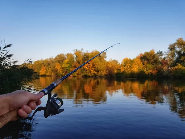 Filatura Pesca Sul Fiume — Foto Stock