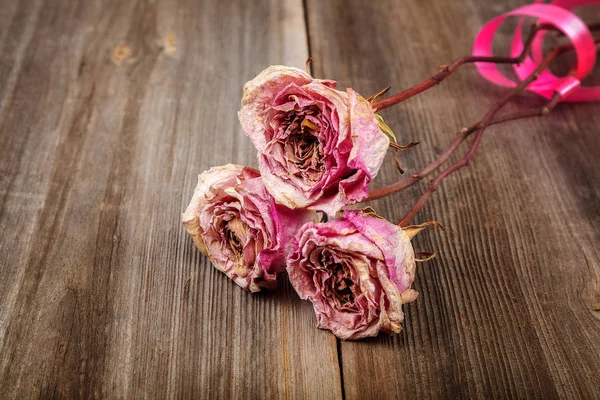 Dried Flowers Roses Wooden Background — Stock Photo, Image