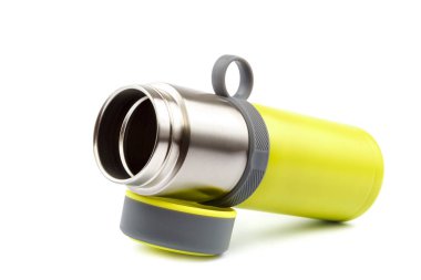 Beyaz arka plan üzerinde izole şık cam termos.