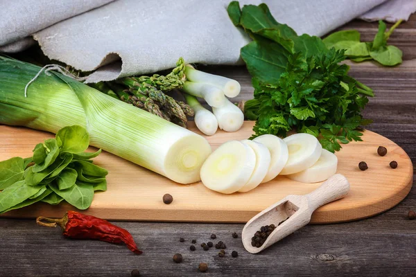 Asparagus Onion Parsley Green Fresh Wooden Background — Stock Photo, Image