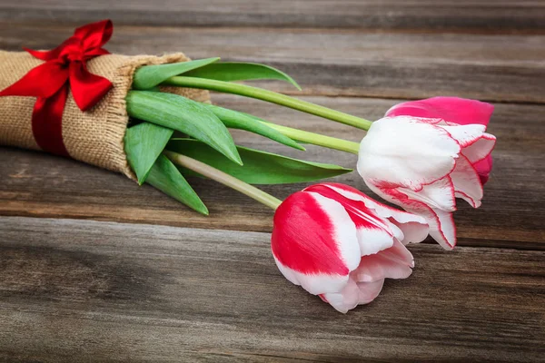Tulipani Fiori Bouquet Tavole Legno Come Sfondo — Foto Stock