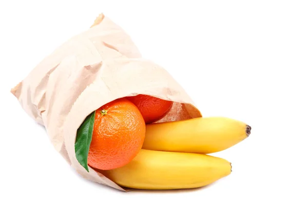 Citroen Verse Bananen Mandarijnen Appels Een Papieren Zak Geïsoleerd Witte — Stockfoto