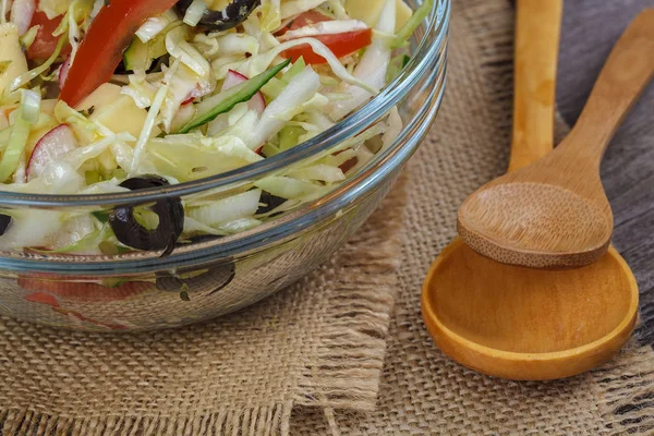 Fresh Vegetables Vegetable Salad Dishes Wooden Background — Stock Photo, Image