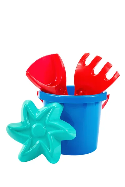 Jouets pour enfants pour jouer dans le sable isolé sur fond blanc — Photo