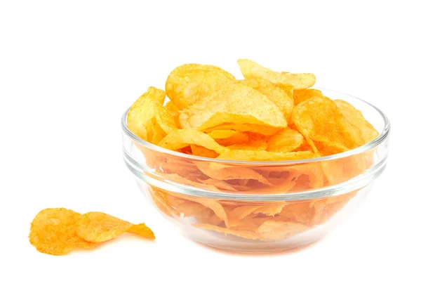 Kartoffelchips isoliert auf weißem Hintergrund. — Stockfoto