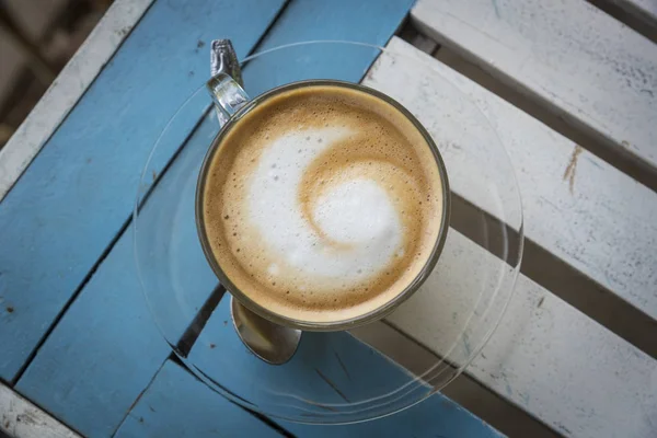 Kopje Latte Koffie Houten Tafel — Stockfoto