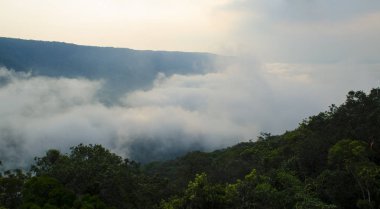 Tayland 'daki Khao Yai Ulusal Parkı' nın Panorama View Pha Deaw Dai uçurumları