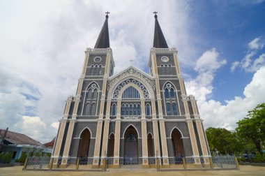 Kilise Katolik Kilisesi karşı güzel bir gökyüzü, Tayland zemin Chanthaburi ili
