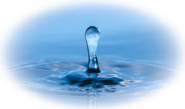 Блакитні Бризки Води Ізольовані Білому Тлі — стокове фото