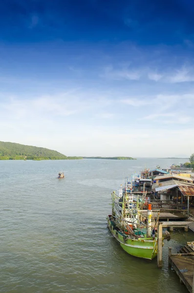 Barcos Pesca Orilla Del Lago — Foto de Stock