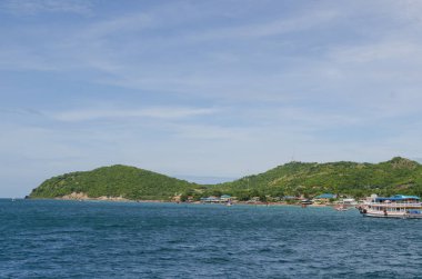 Tayland 'da tropikal bir ada