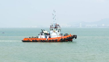 Tayland tropikal denizde sürat teknesi