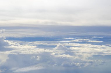 kabarık bulutlar gökyüzü arka plan 