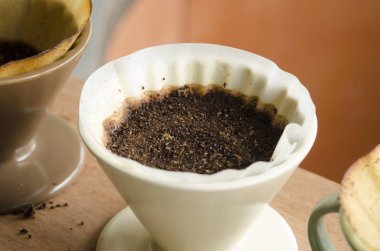 taze kahve yapmak için kitleri.