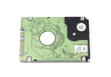 Disk sürücüsü beyaz arkaplanda izole edildi