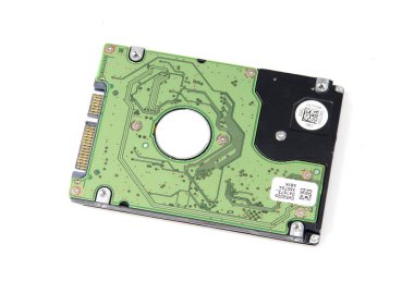 Disk sürücüsü beyaz arkaplanda izole edildi