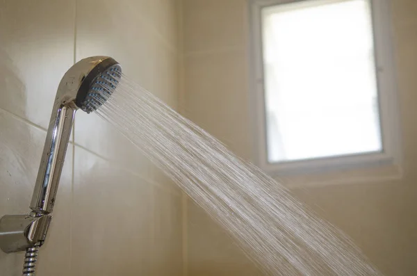 Prysznic Bieżącą Wodą — Zdjęcie stockowe