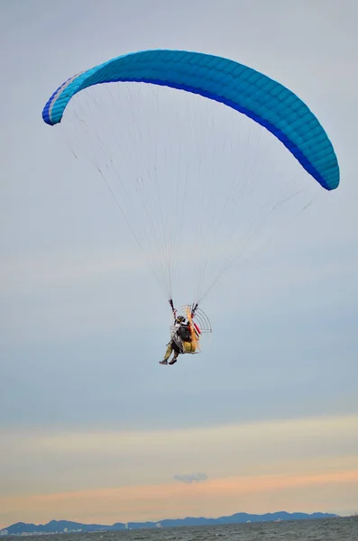 Moto Paraglider Stranden — Stockfoto