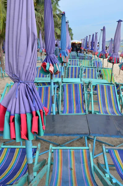 Colorful Umbrellas Chairs Beach — Stock Photo, Image
