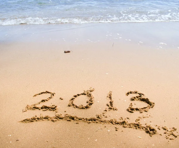beach - konsept tatil arka plan üzerinde numaralar 2013