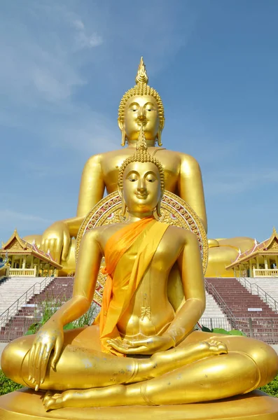 Χρυσό Άγαλμα Του Βούδα Στο Wat Muang Στο Angthong Ταϊλάνδη — Φωτογραφία Αρχείου