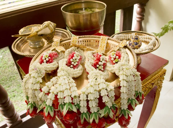 Tayland çelenkleri, Tayland düğünü için.