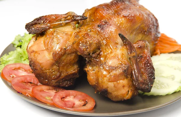 Whole Grilled Chicken Served Vegetables — Stockfoto