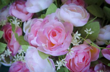 karışık yapay gül çiçek buketi