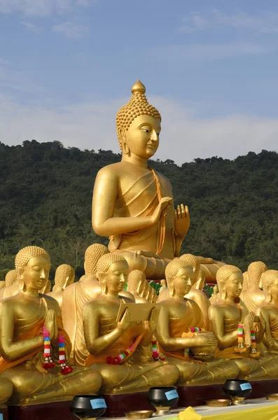 Makha Bucha Boeddha Met Standbeeld Van 1250 Discipelen Nakhonnayok Thailand — Stockfoto