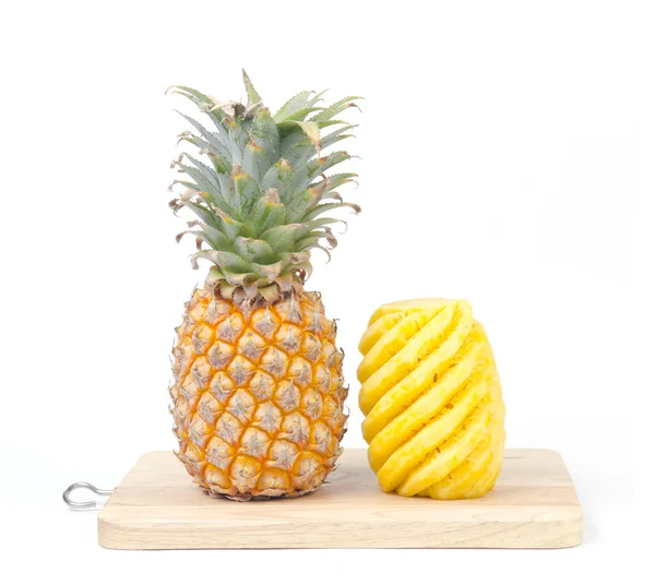 Frische Ananas Isoliert Auf Weißem Hintergrund — Stockfoto