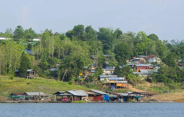 Pueblo Flotante Provincia Kanchanaburi Tailandia — Foto de Stock