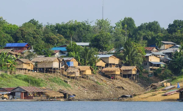 kayan köyü il Kanchanaburi, Tayland